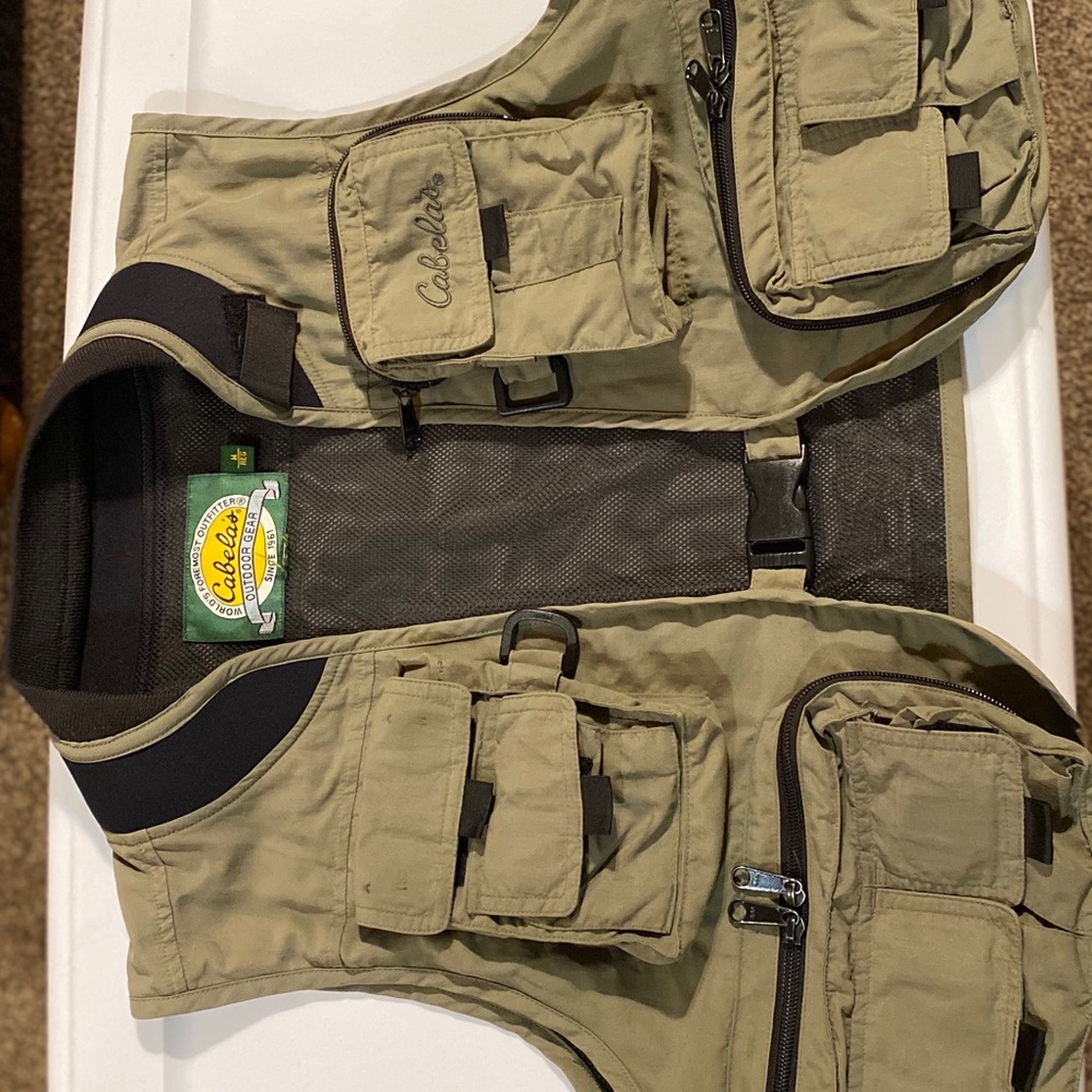 Cabelas fishing vest